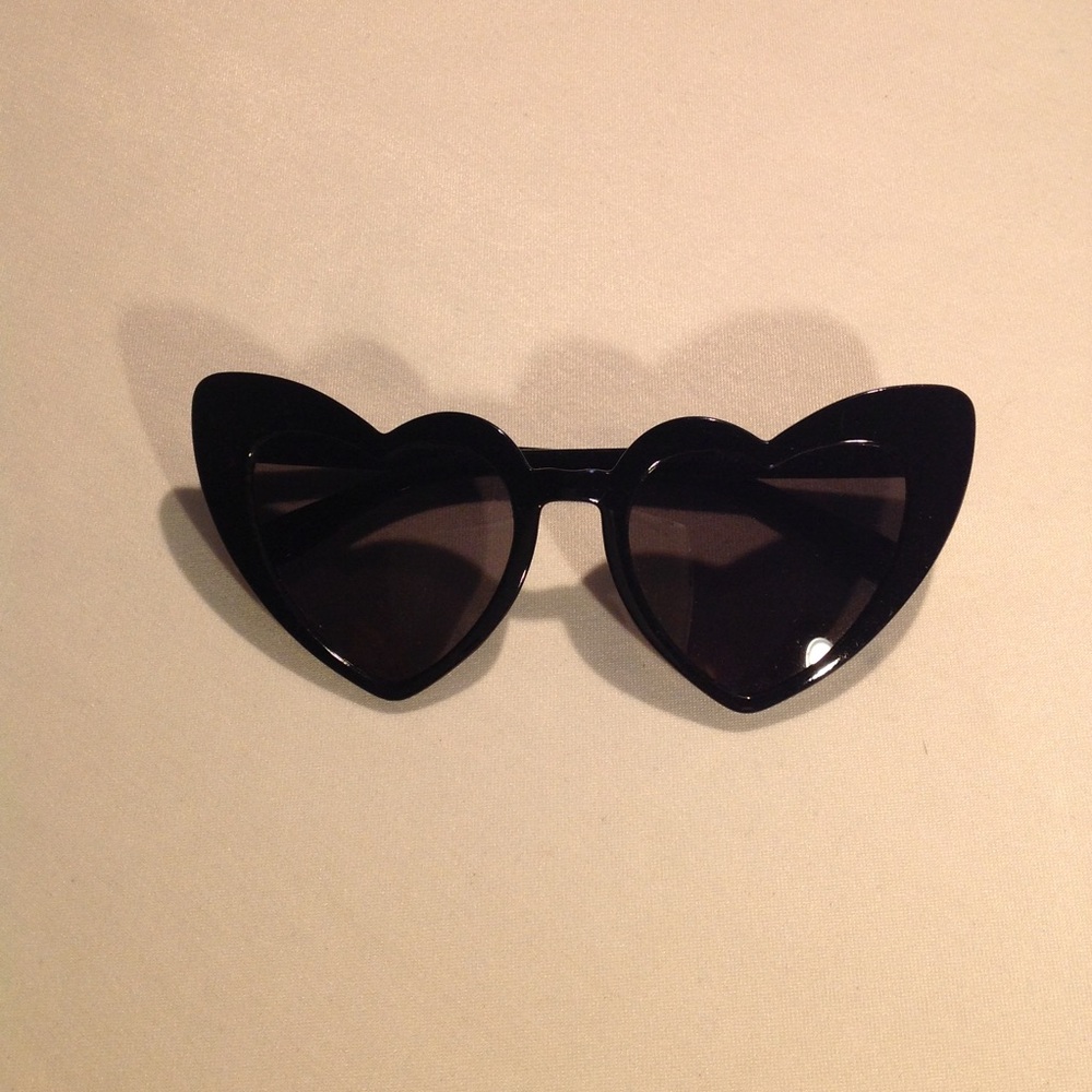 ❤️Heart Shaped Sunglasses❤️